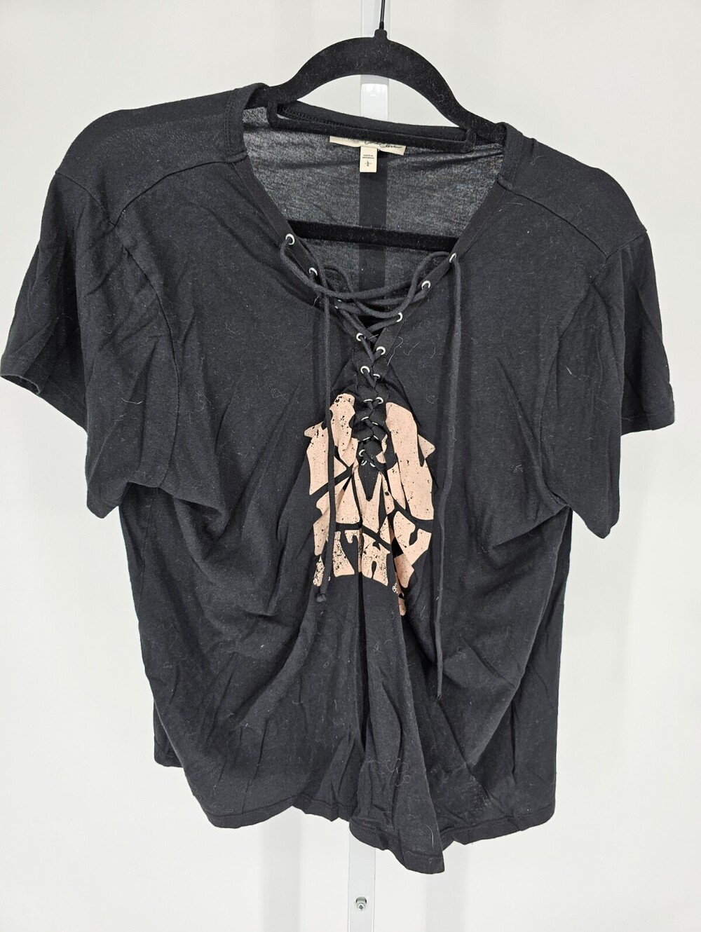 One Eleven by Express Womens Sz L Short Sleeve Graphic Shirt Lace Up Neckline